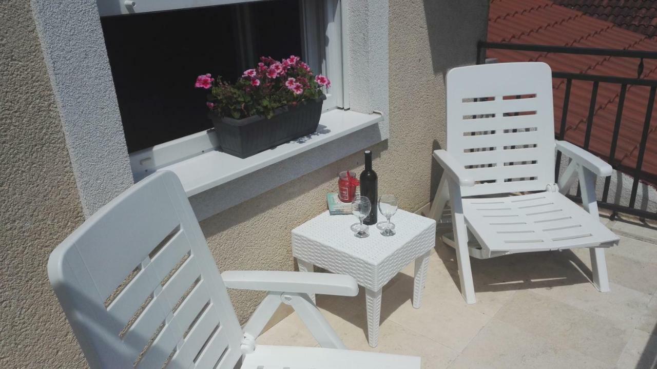 Apartmani Ljubica Kaštela Екстериор снимка