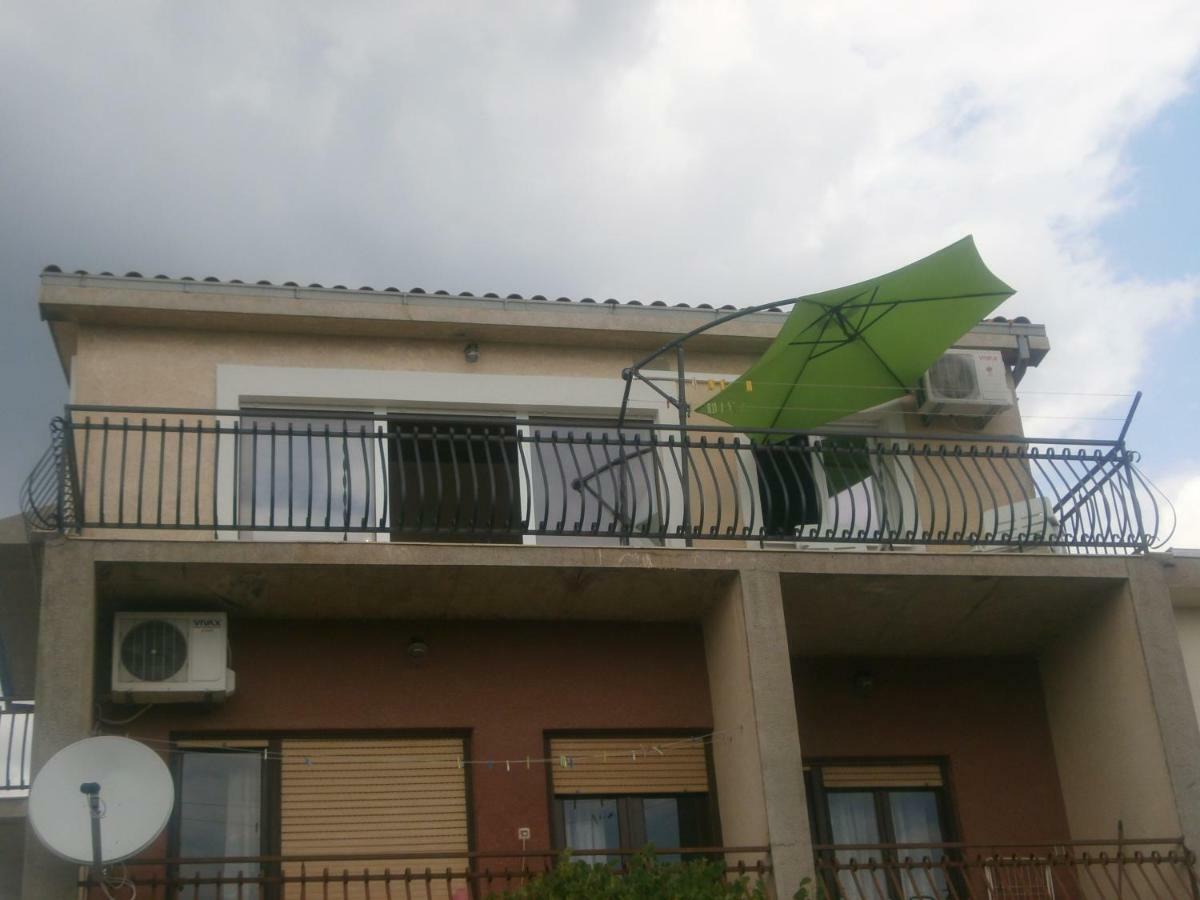 Apartmani Ljubica Kaštela Екстериор снимка